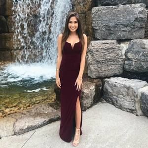 Meet your Posher, Julia